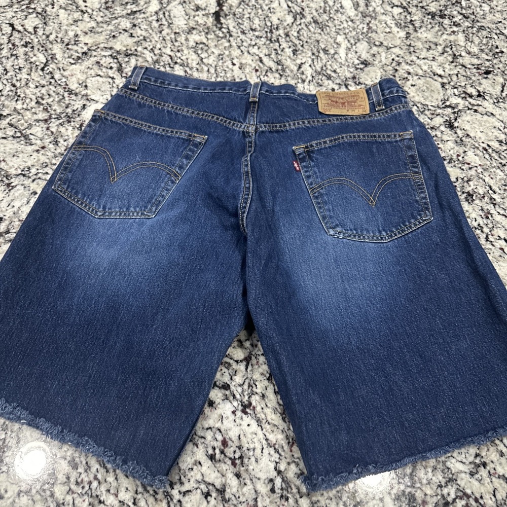 Levi's 569 Loose Straight Jean Shorts Mens 36 - Picture 8 of 10